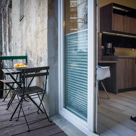 Yourplace M57 아파트호텔 3*