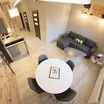 公寓式酒店 Yourplace M57 3*