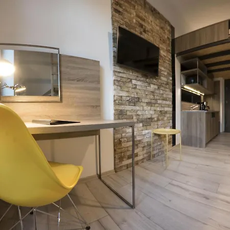 Yourplace M57 3* كراكوفيا