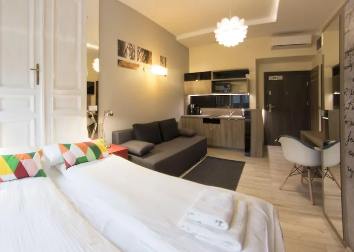 Apartahotel Yourplace M57 3*