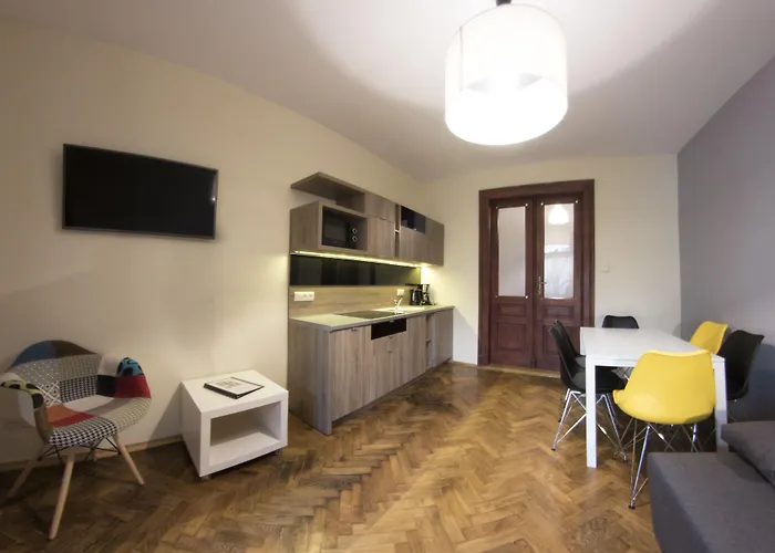 Apartahotel Yourplace M57