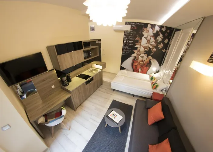 Apartahotel Yourplace M57 3*